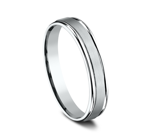 Satin Center Polished Edge Comfort-Fit Band (4.5mm)