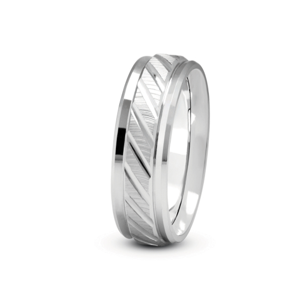 Diagonal Diamond Cut Carved Band (4mm)