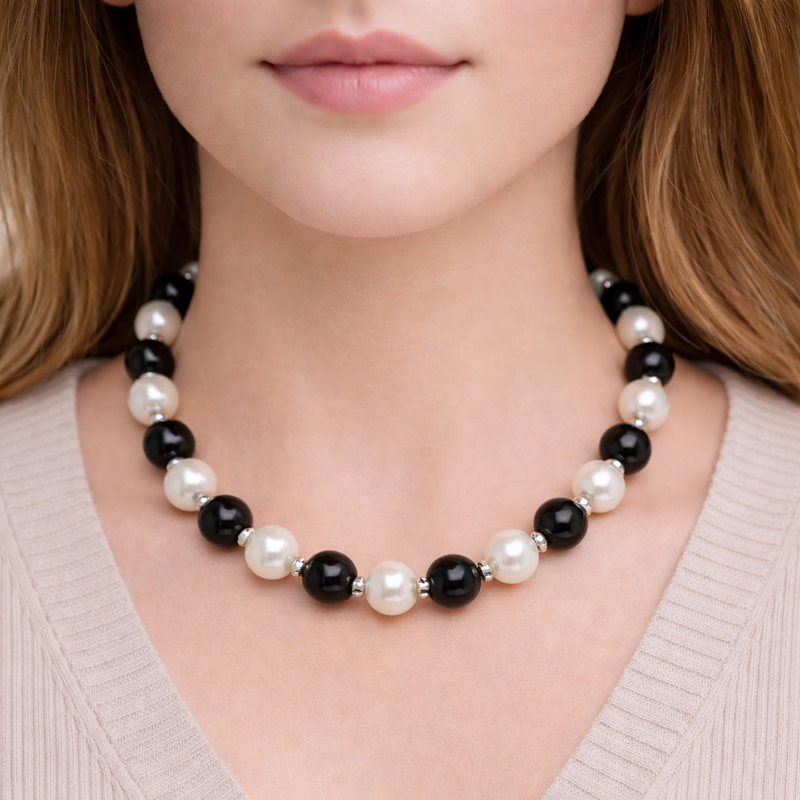 Freshwater Pearl and Black Onyx Silver Necklace (7-8 mm)