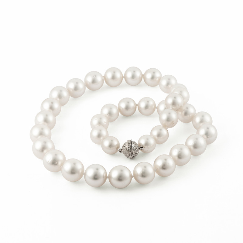 White South Sea Pearl Necklace (10-12.5mm)